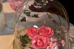 Décoration de table dans vase en verre