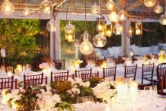 idee-deco-de-mariage-les-lumignons-boules-6596361